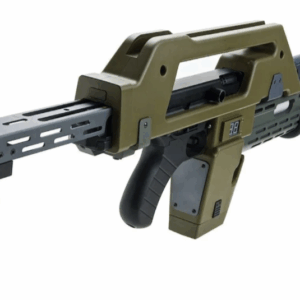 1:1 scale 3D printed and airbrushed Aliens Pulse Rifle M41A model toy, showcasing its realistic details and finish.